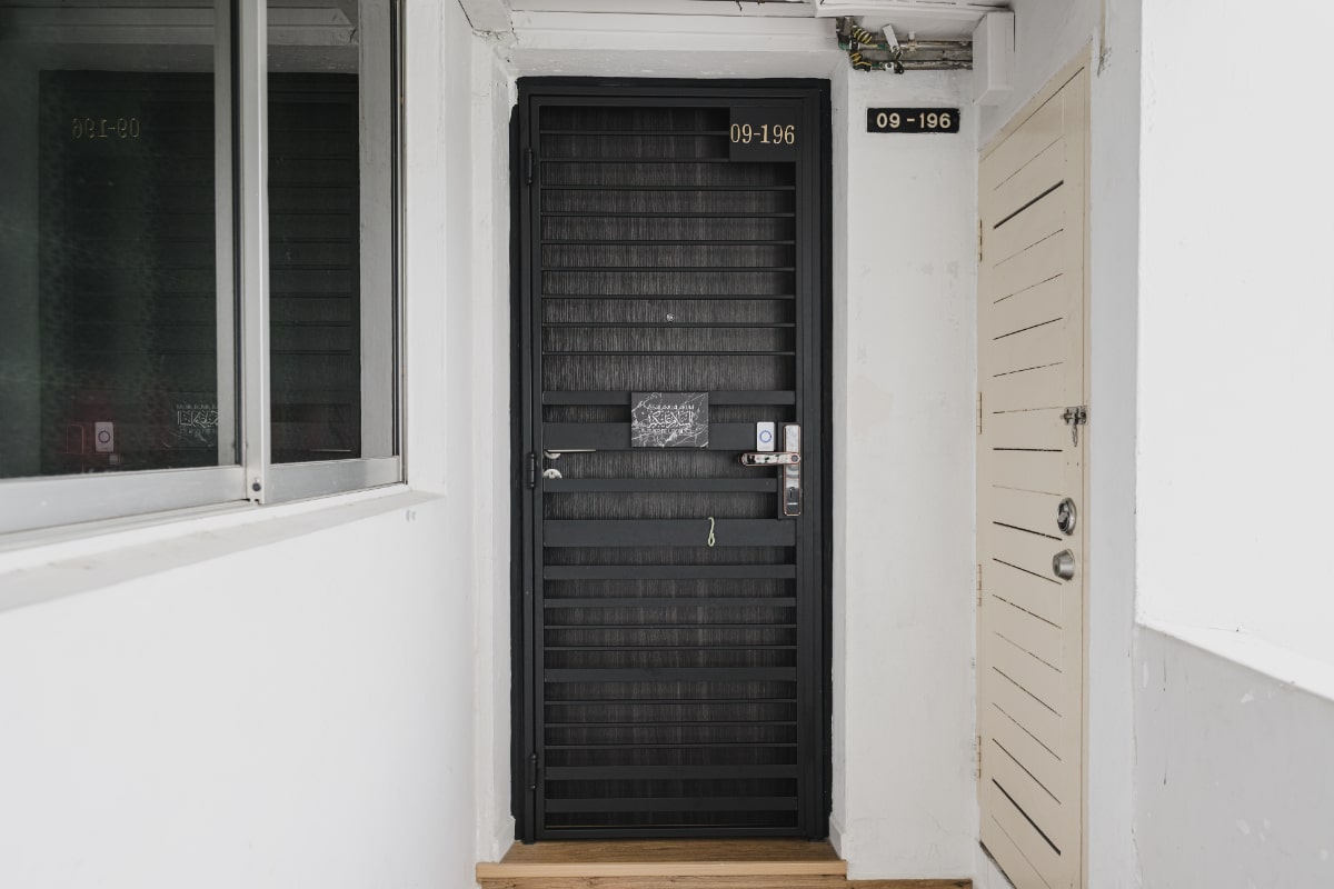 main door with gate13