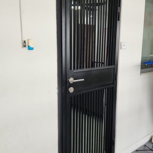 3x7 FEET Louver Doors