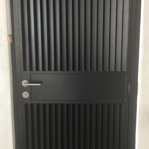 3x7 FEET Louver Doors_2